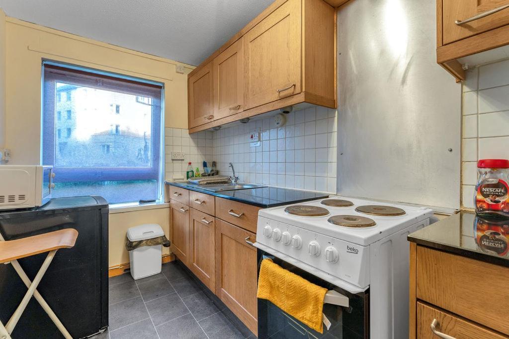 Edinburgh City Centre Aishia/Sakina Apartment Exterior foto