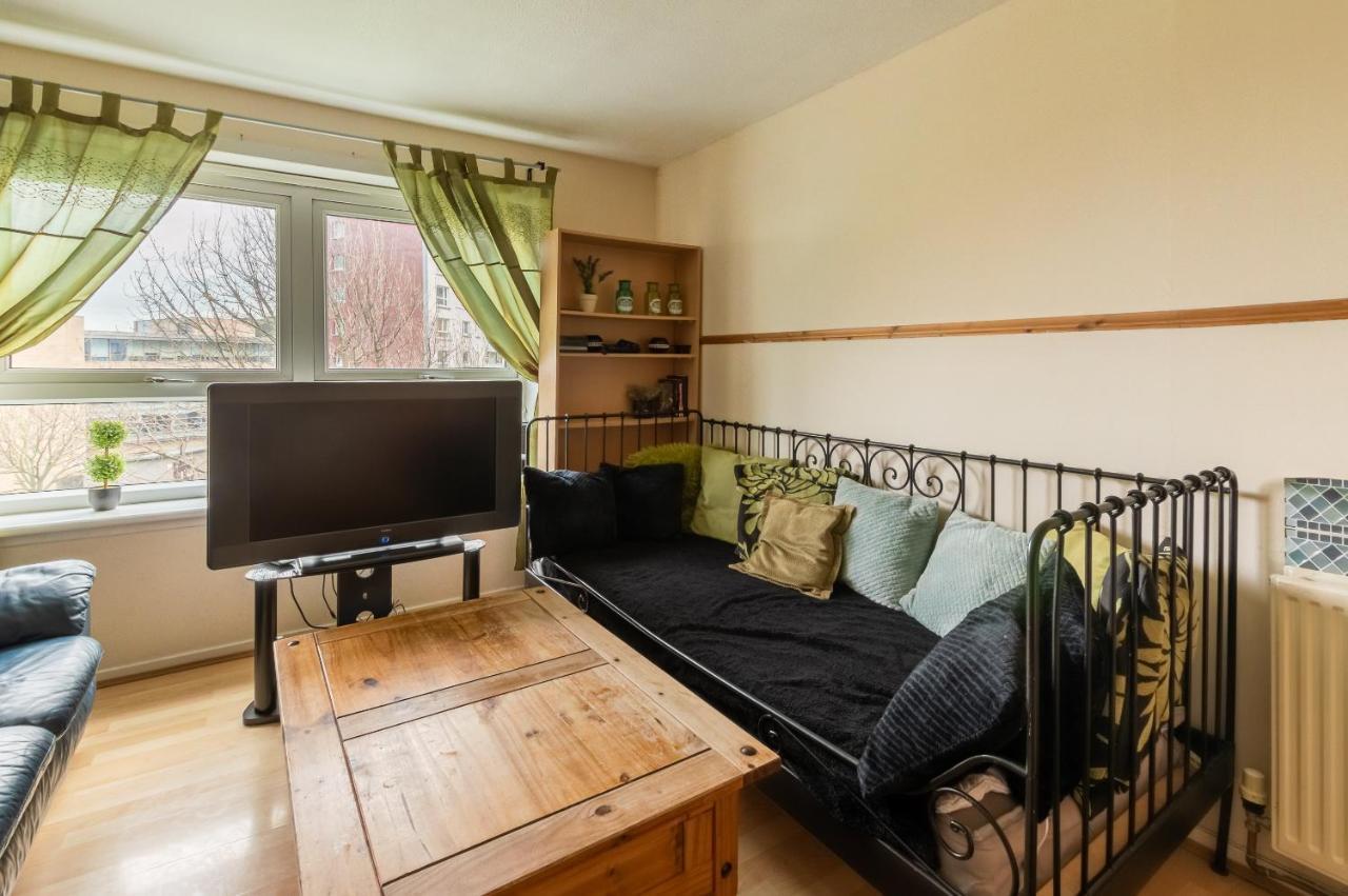 Edinburgh City Centre Aishia/Sakina Apartment Exterior foto